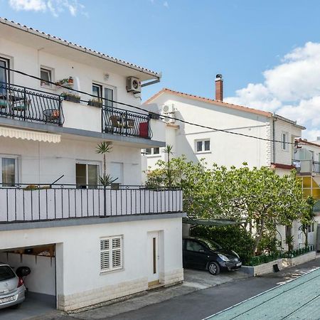 Apartments Rogulj 特罗吉尔 外观 照片